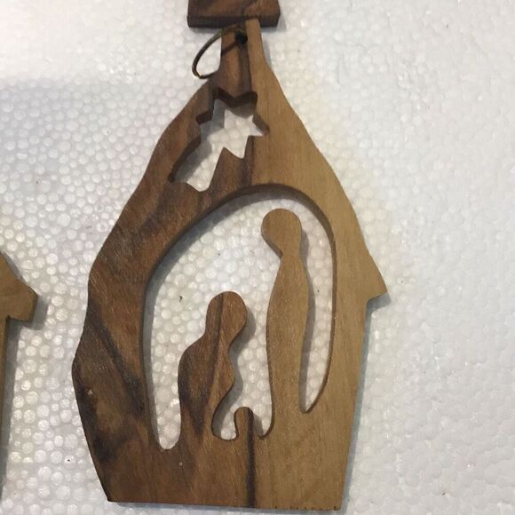 Ornaments set of 4 wooden carved Mangers - Picture 4 of 6